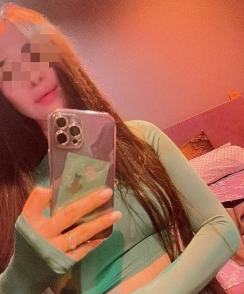 Я креативная, нежная и опытная - гарантирую, что в нашей встрече ты полностью растворишься в блаженстве.
⭐ Мои услуги включают эротический массаж, классический и оральный секс, а также возможность исполнения различных ролевых игр. Я открыта для экспериментов и новых приключений, готова познать твои самые скрытые желания.
💋 Мои клиенты говорят, что я создаю неповторимую атмосферу нашей встречи, где важно каждое мгновение. Они оценивают мои нежные прикосновения, страстные поцелуи и умение угадывать секретные желания. В отзывах о моих услугах ты найдешь только восторженные слова и рекомендации.
📸 На моей страничке ты найдешь яркие и соблазнительные фото, которые позволят тебе представить, какими страстными могут быть наши ночи в Москве.
💫 Живу в самом сердце Москвы и с нетерпением жду встречи с тобой. Твое удовольствие - моя миссия. Не медли, позвони мне прямо сейчас и погрузись в мир незабываемых ощущений! 💋 Маргарита